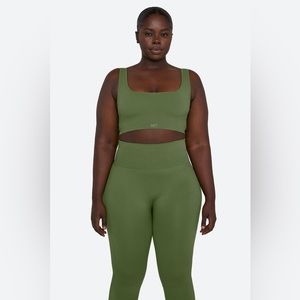 Set Active Sports Bra + Leggings in Green Juice
